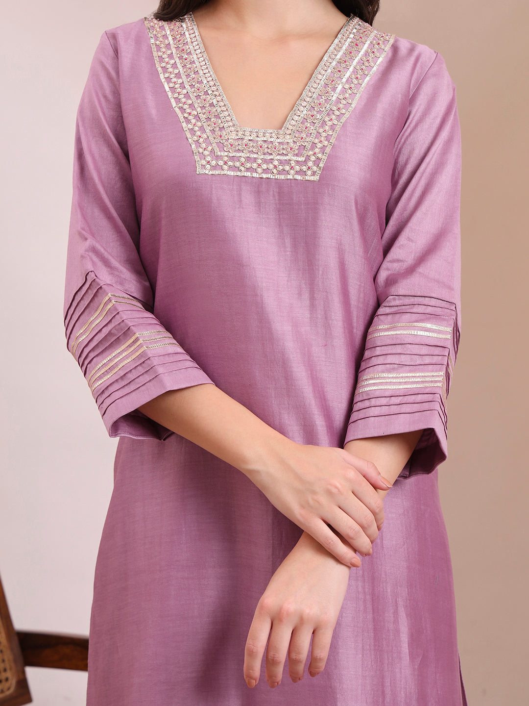 Gulabi Gota Kurta Set