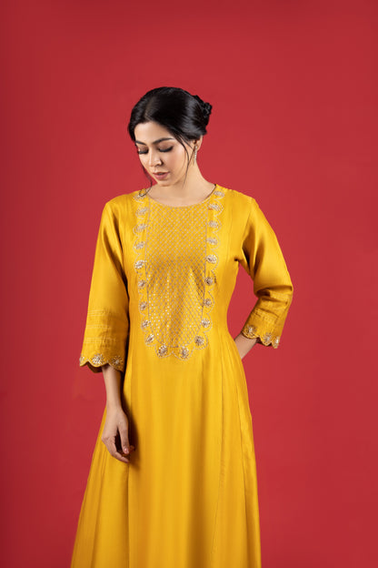 Yellow Yoke A Line Set