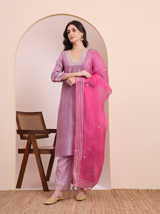 Gulabi Gota Kurta Set